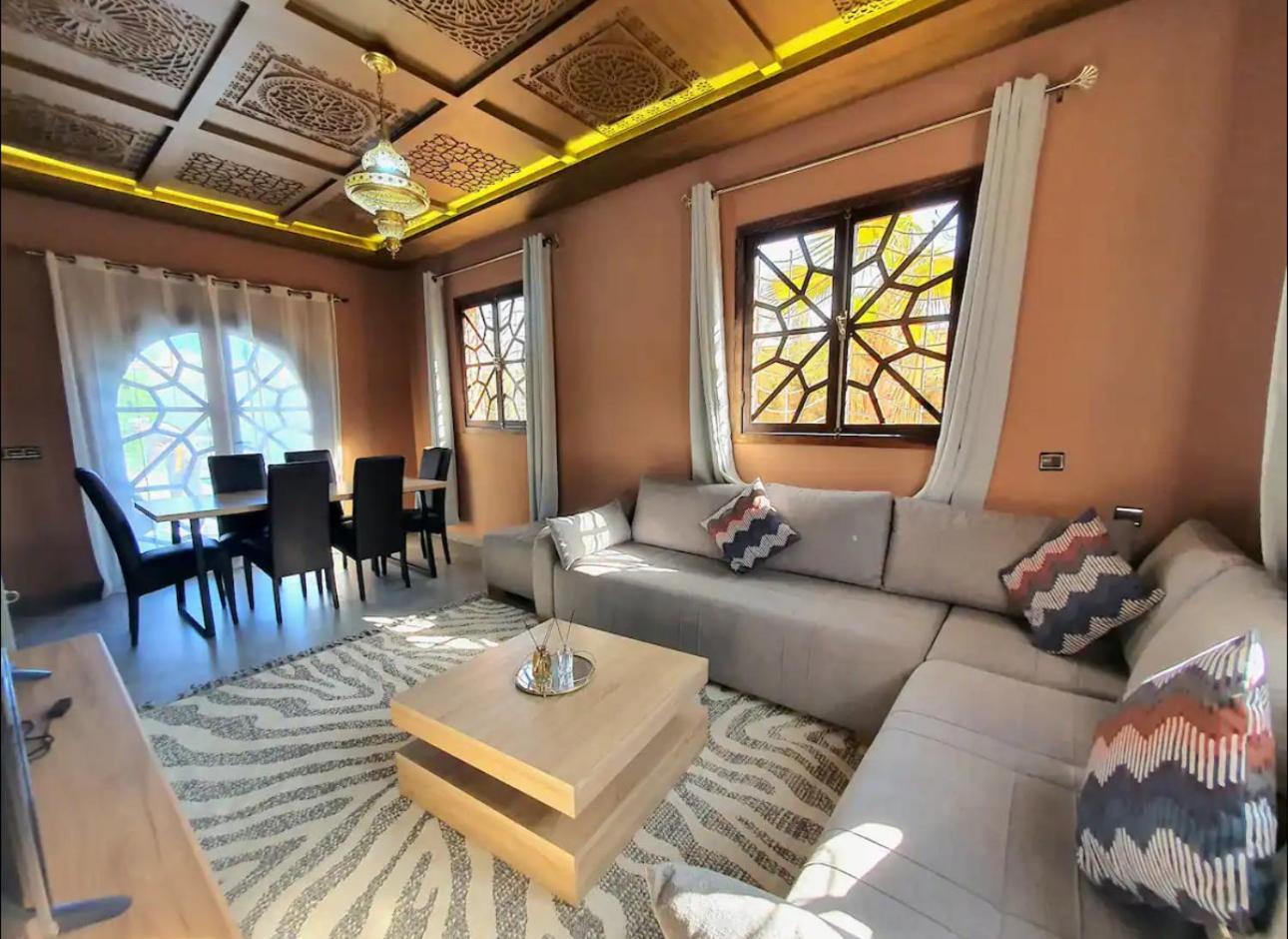 Villa A Marrakech With Warm Pool Marrakesch
